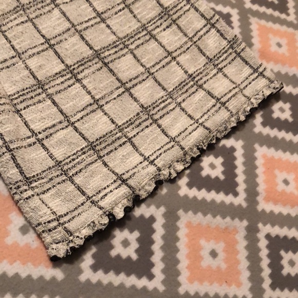 Banana Republic Square Patterned Top Size XS - Picture 5 of 10